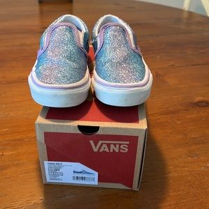 Girls Vans slip on